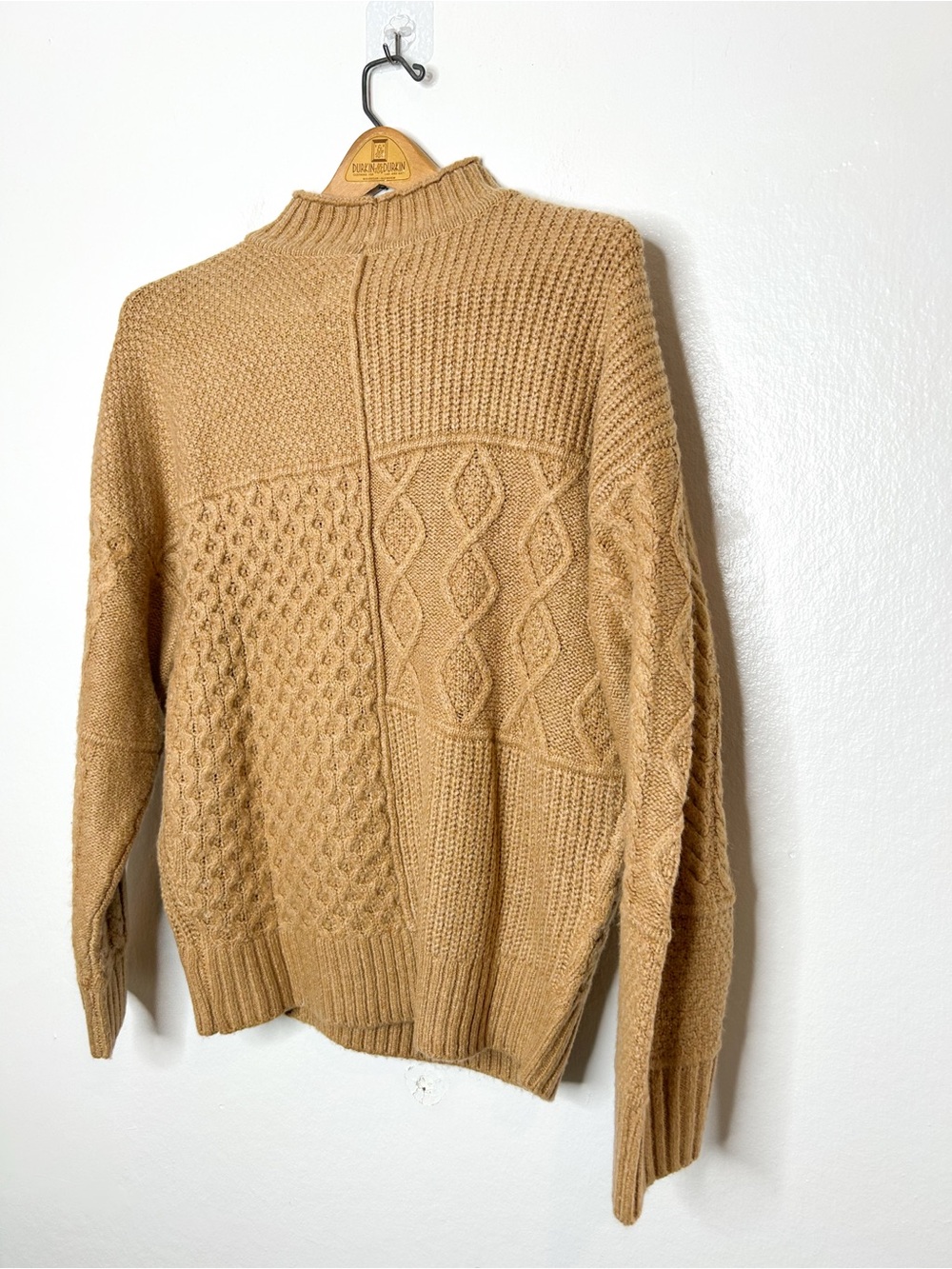American Eagle Outfitters Womens Chunky Oversized Knit Mock Neck Sweater Medium - Picture 9 of 9